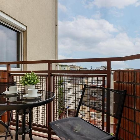 Cozy Apartment With Parking In Warsaw Ursus By Noclegi Renters Exterior photo